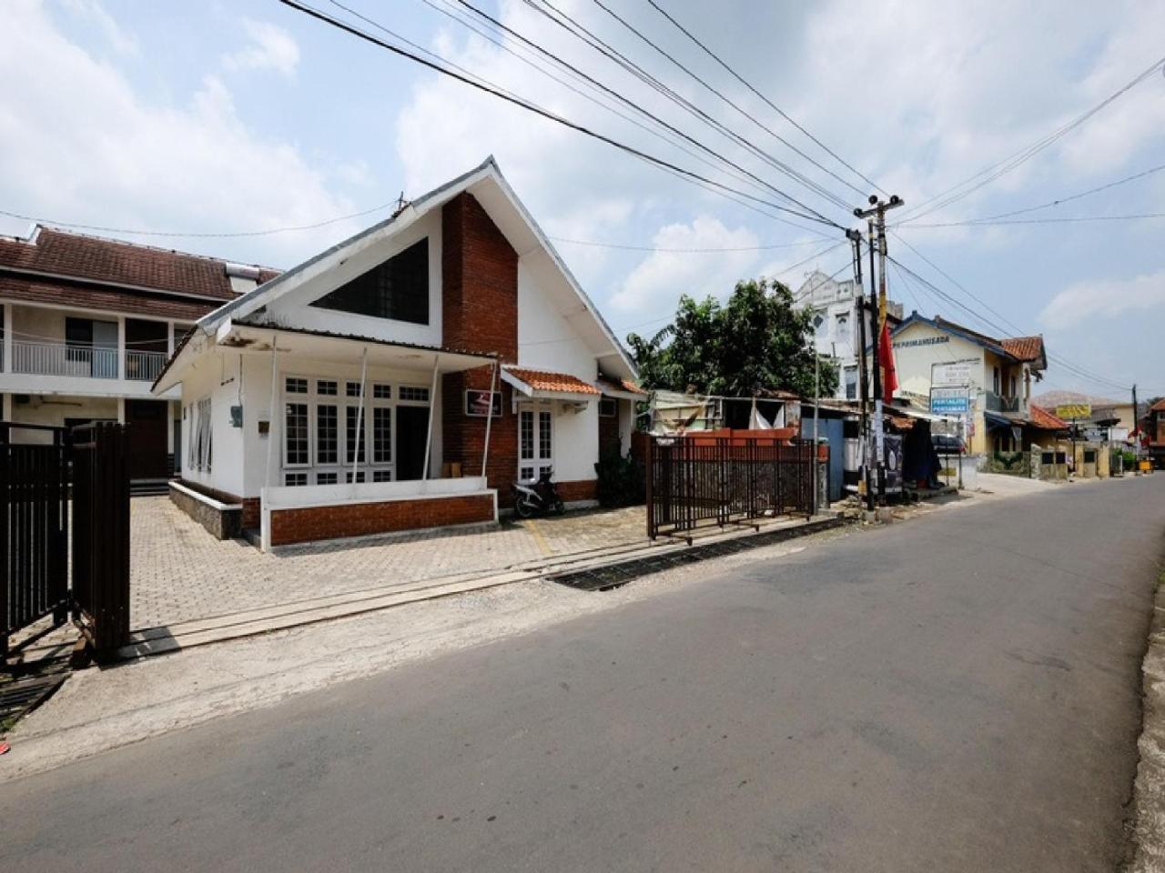 Reddoorz Near Moro Mall Purwokerto Eksteriør bilde